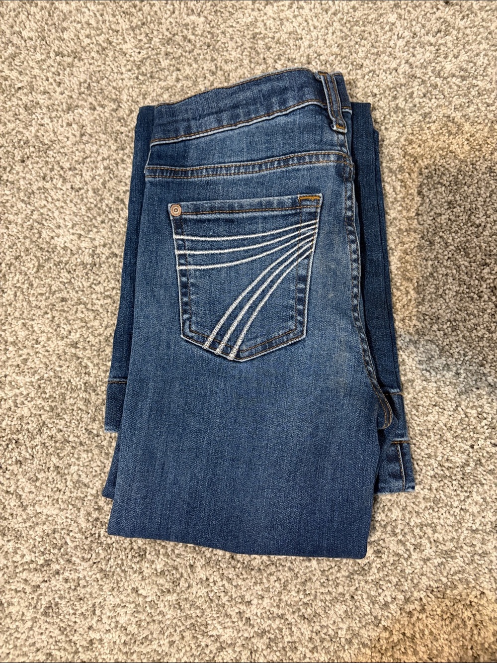 Women’s 7’s For All Mankind Jeans.